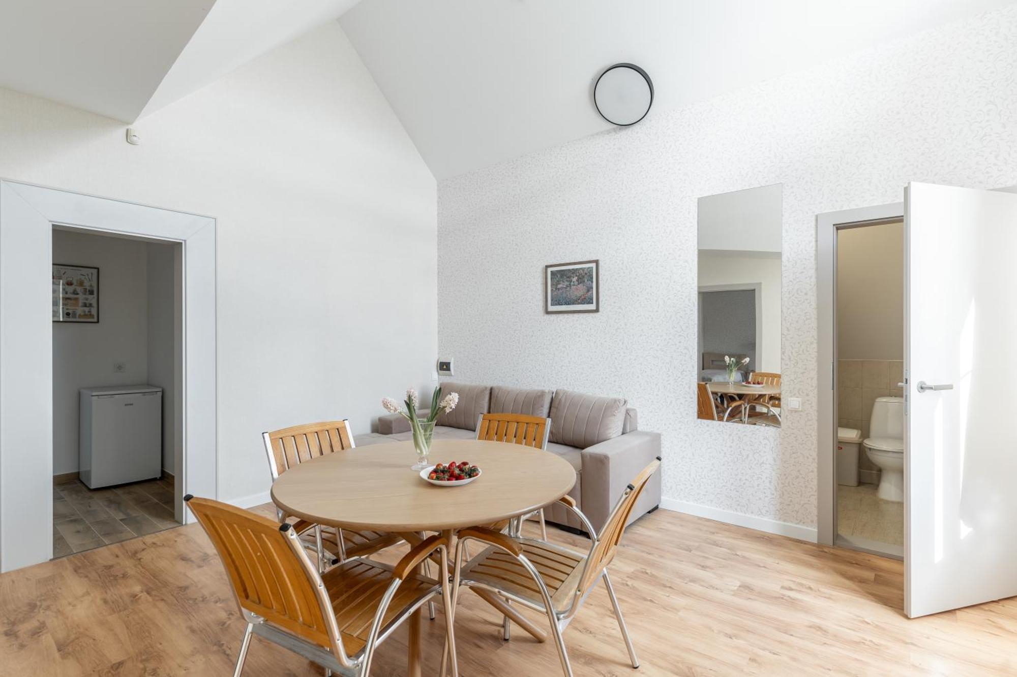 7 Sakalai Hotell Palanga Exteriör bild